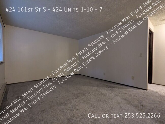 Building Photo - 424 161st St S