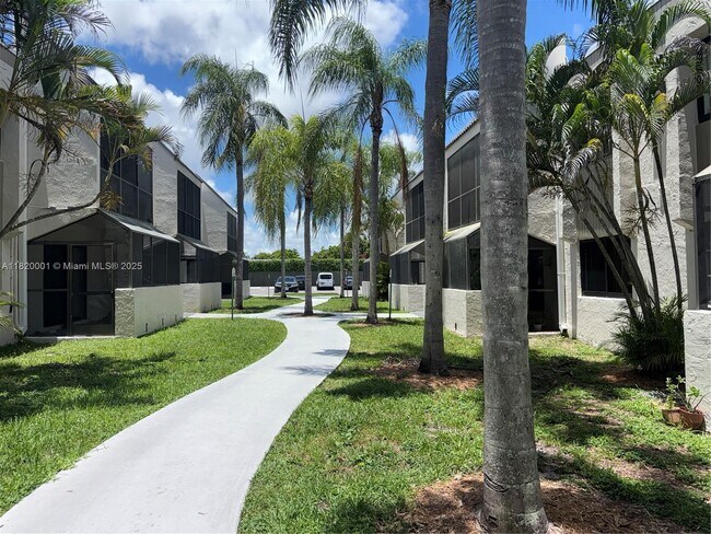 Building Photo - 7911 SW 104th St