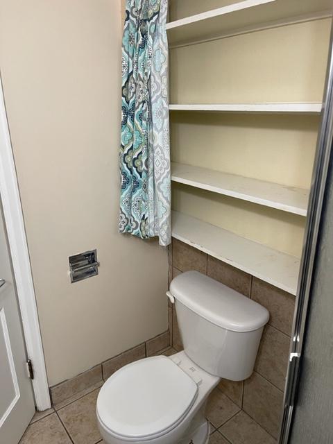 Building Photo - 842 1/2 Yellowstone Ave