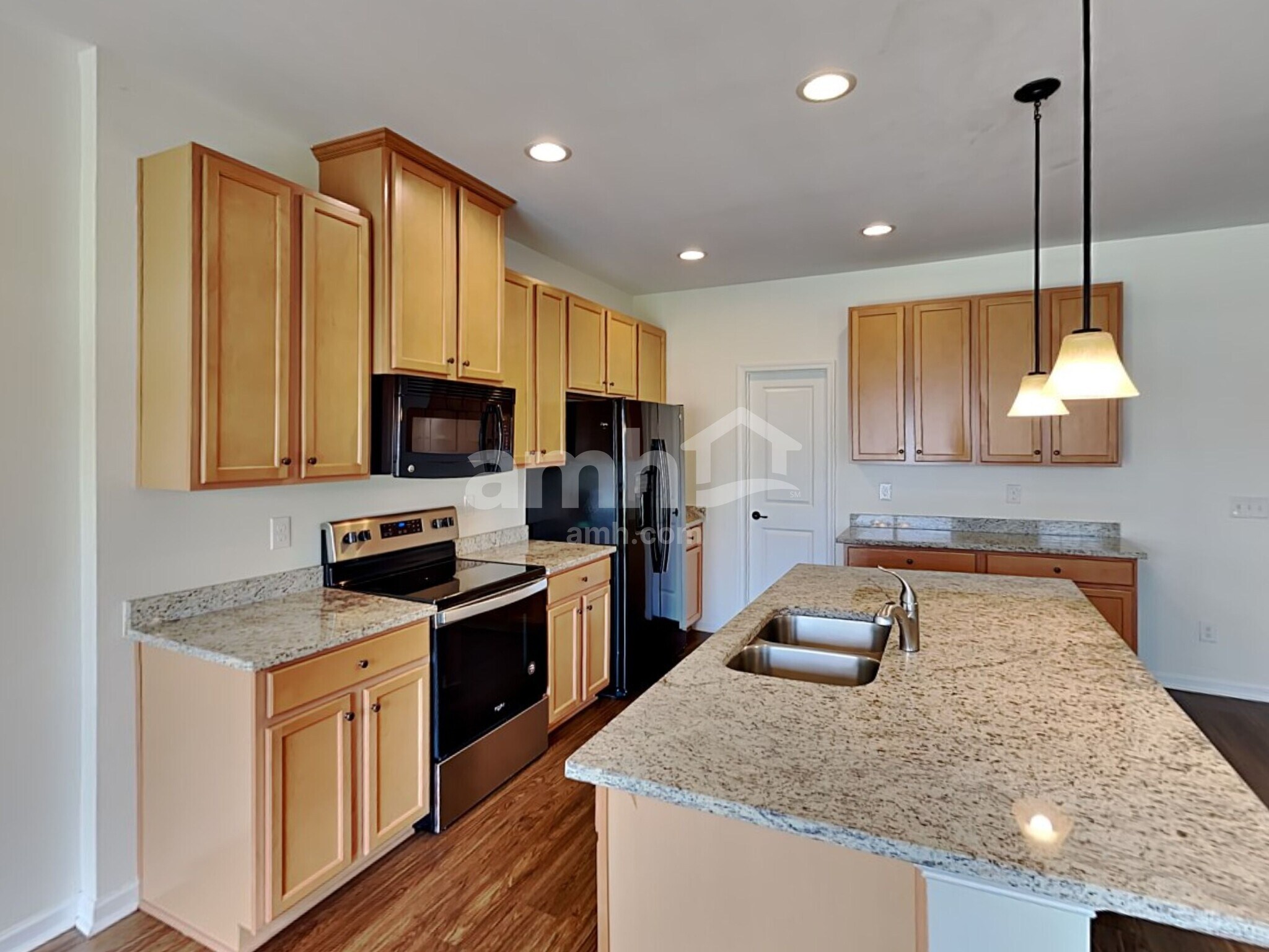 Building Photo - 2215 Ambergate Dr