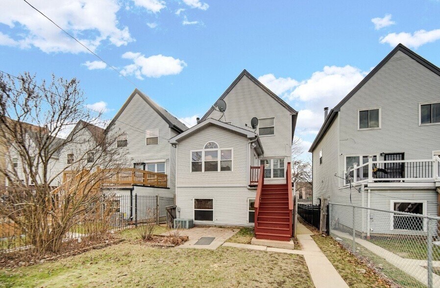 Building Photo - 6419 S Kenwood Ave