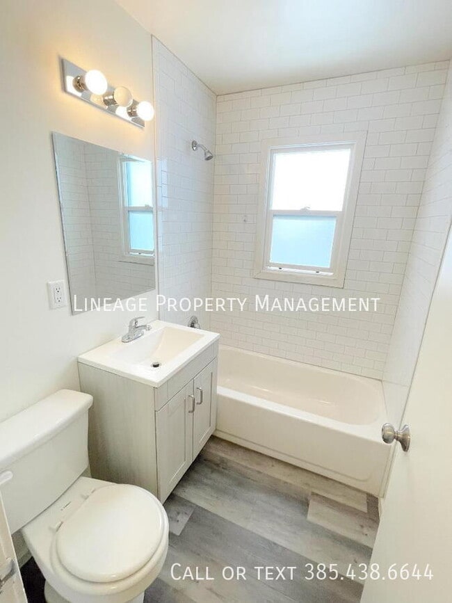 Building Photo - 1054 W 1520 N