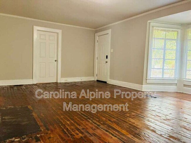 Building Photo - 102 Plum Tree Ln