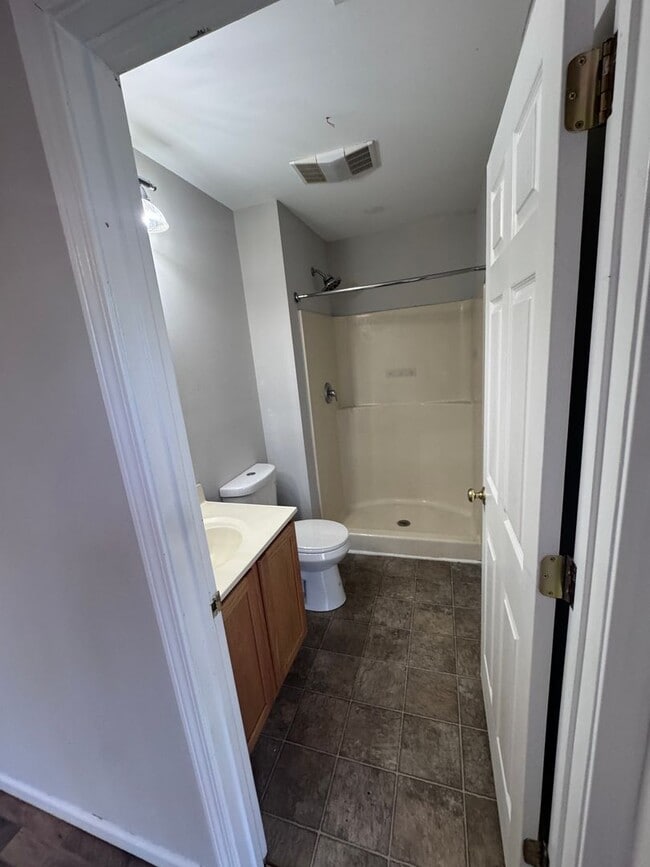 Building Photo - 3 Bedroom Townhouse in New Market