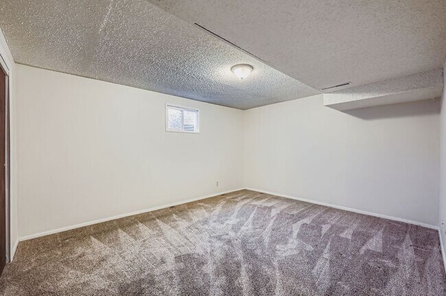 Building Photo - 3857 Fetlock Cir