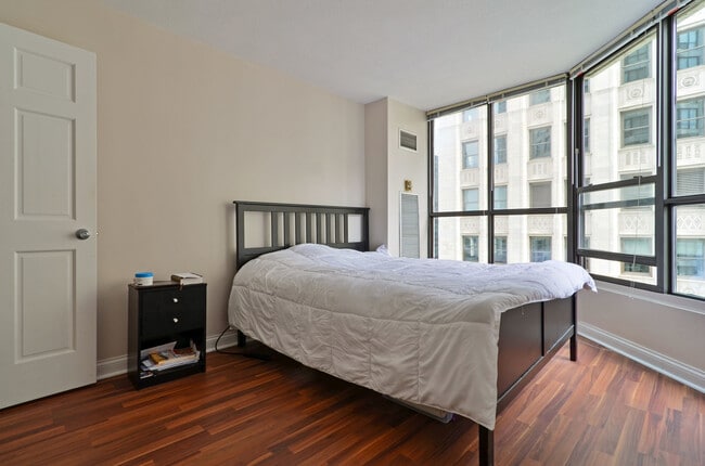 Building Photo - 405 N Wabash Ave
