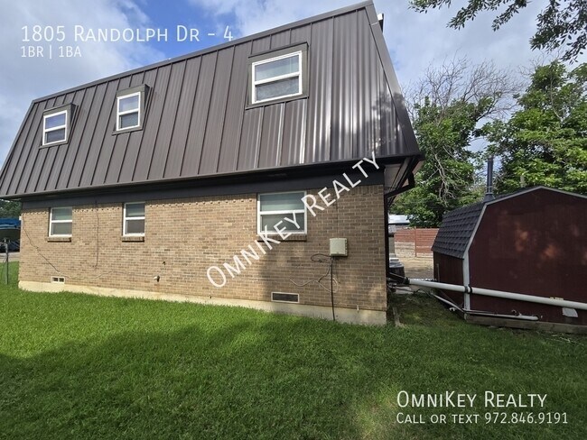 Building Photo - 1805 Randolph Dr