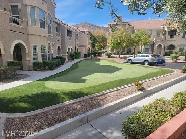 Building Photo - CONDO IN NORTHWEST GATED COMMUNITY