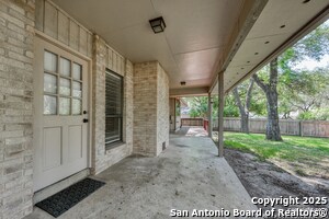Building Photo - 1518 Vista Del Monte