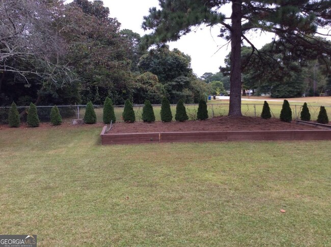 Building Photo - 209 Decatur Rd