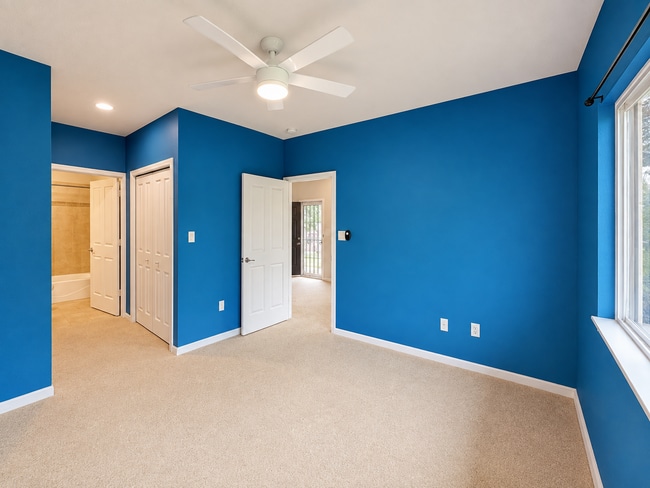Building Photo - 217 Hooulu Ln
