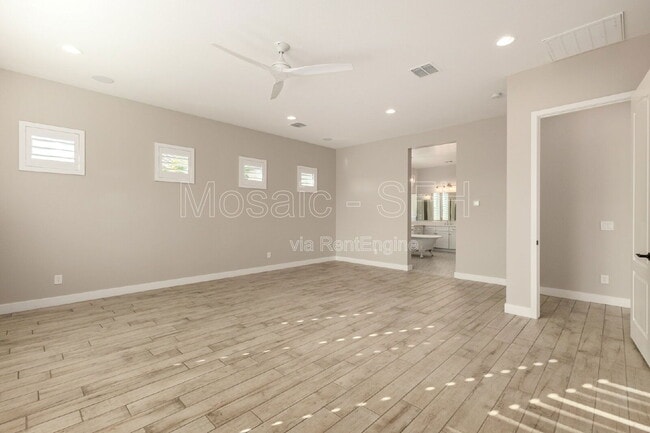 Building Photo - 10627 E Tumbleweed Ave