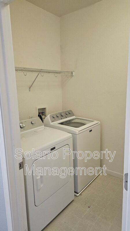 Building Photo - 8184 Carlisle Way