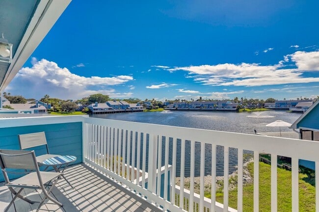 Building Photo - 1521 Ocean Dunes Cir