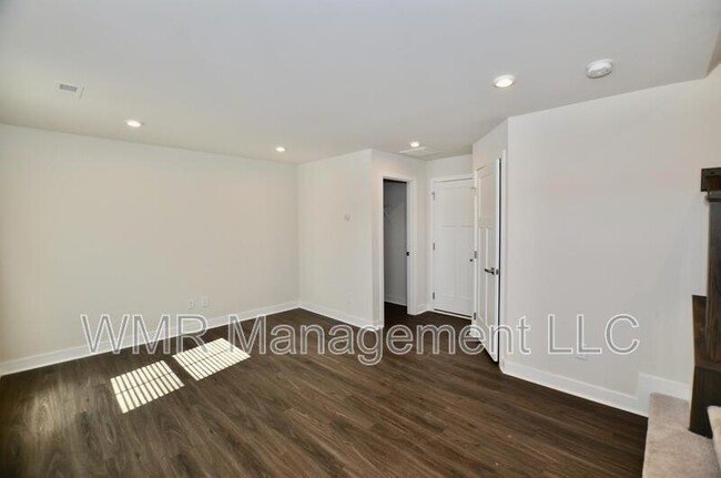 Building Photo - 1122 Newell Towns Ln