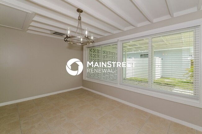 Building Photo - 3 Bedroom Pet-Friendly Home in SARASOTA, F...