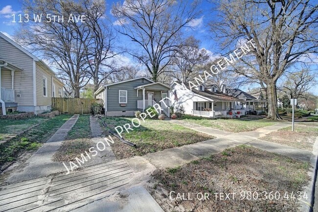 Building Photo - 113 W 5th Ave