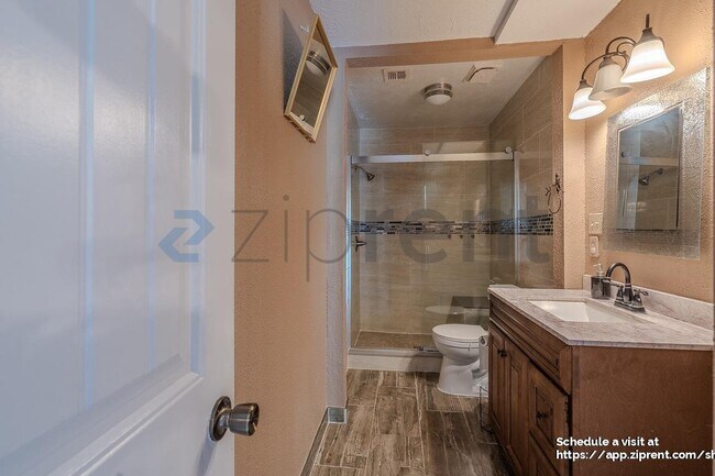 Building Photo - 10431 Odessa Dr