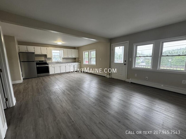 Building Photo - 114 Riverside Dr