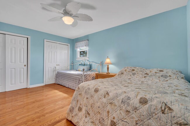 Building Photo - 113 Wharfside Dr