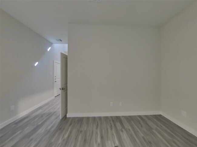 Building Photo - 22718 Terrazzo Dr