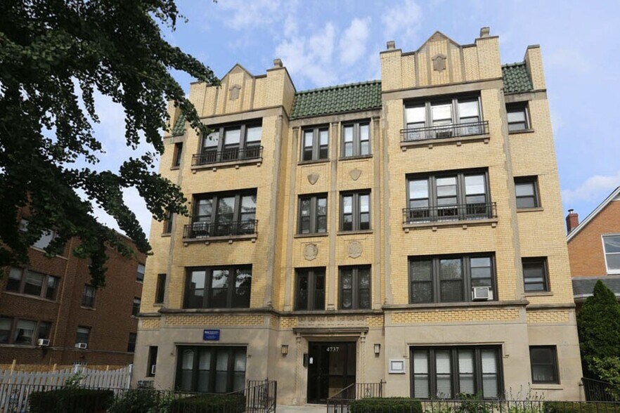 Primary Photo - 4742 N Hermitage Ave