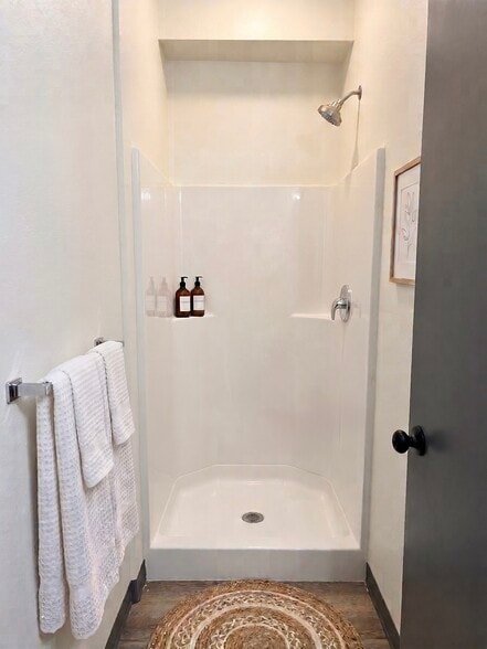 Building Photo - 4544 20th Ave NE