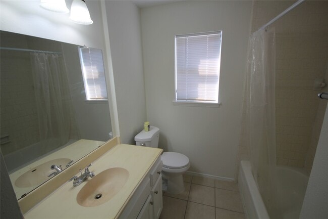 Building Photo - 21314 Greenham Dr