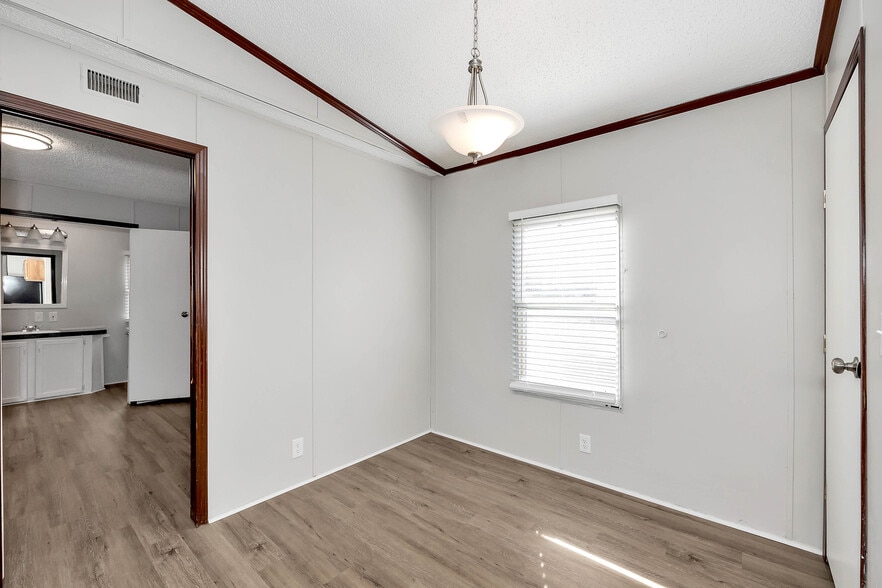 Building Photo - 2303 Highway 20