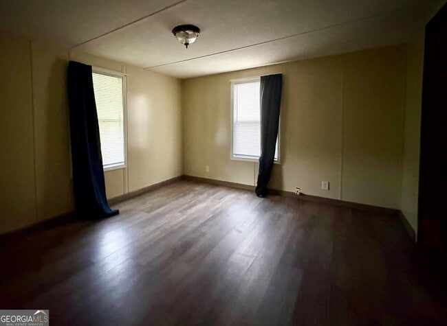 Building Photo - 101 Peach Rd