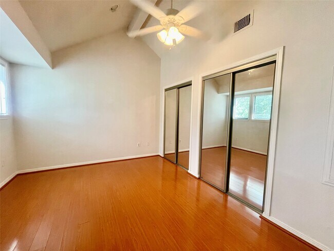 Building Photo - 4144 Greystone Way