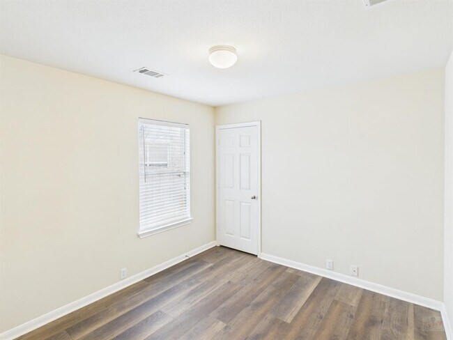 Building Photo - 741 Rusk Rd