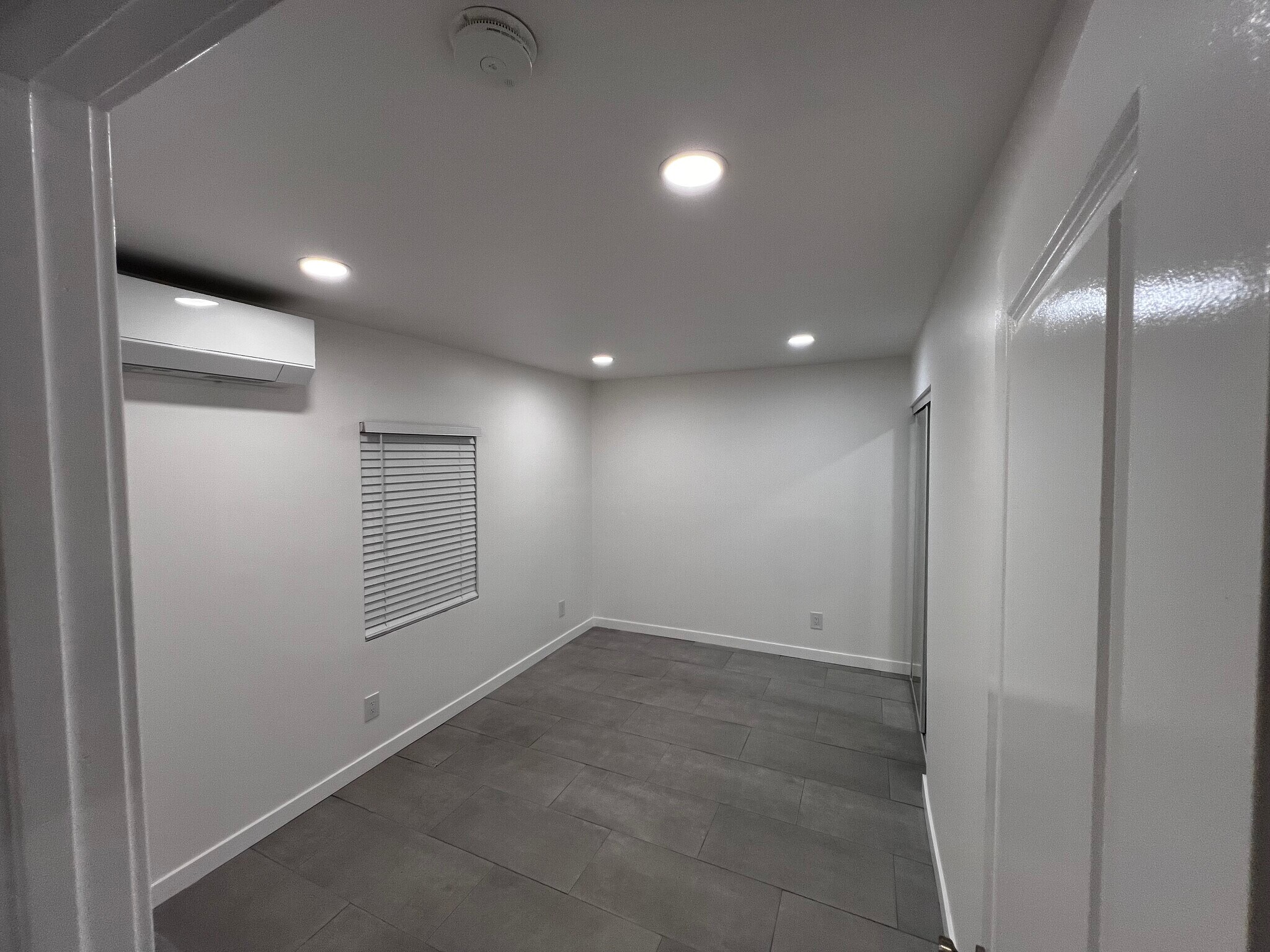 Building Photo - 9717 Oak St