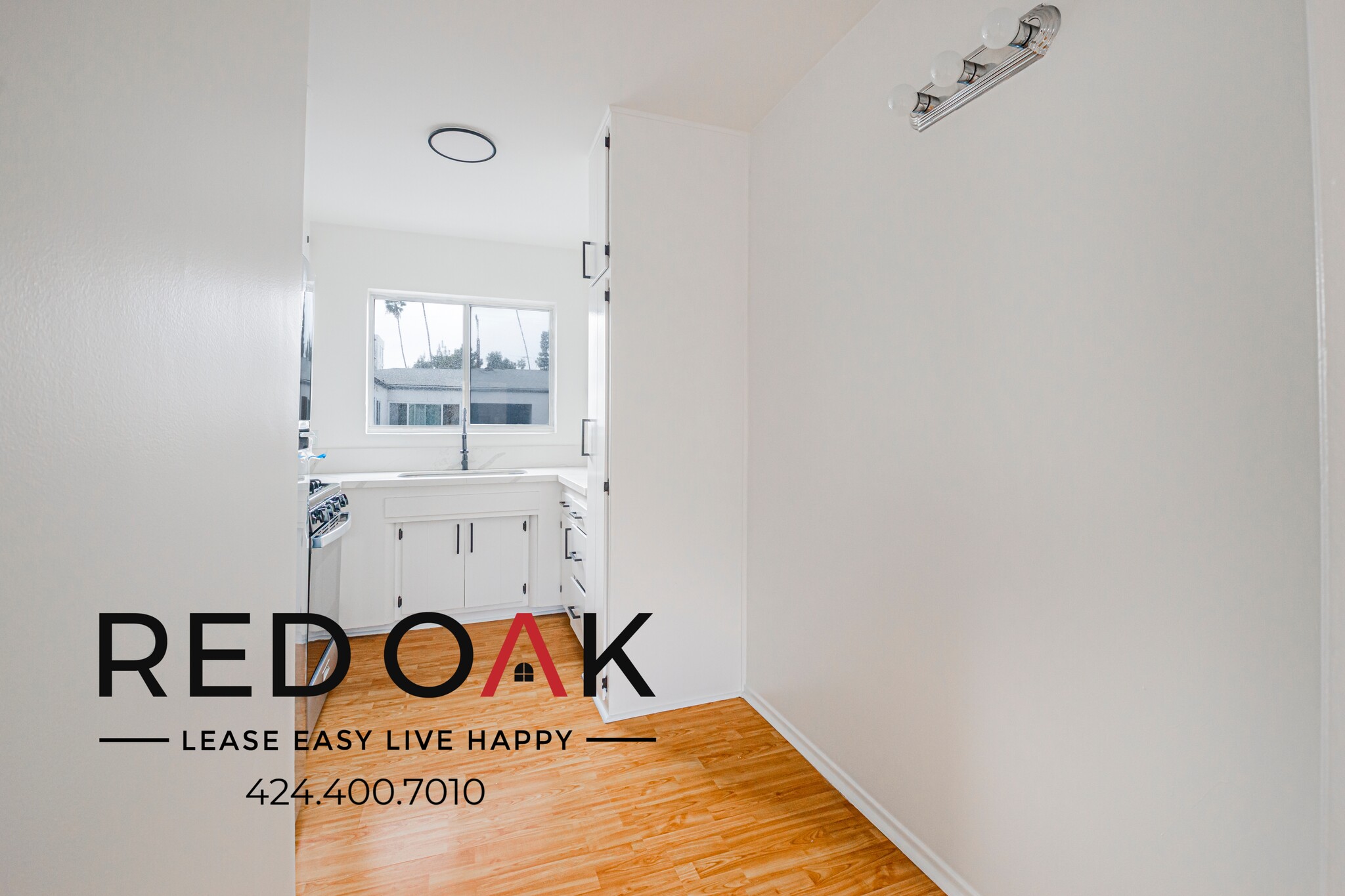 Building Photo - 439 S Catalina St