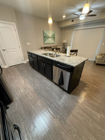 Building Photo - 2493 Sweet Home Rd