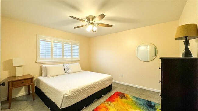 Building Photo - 1531 Hill Dr