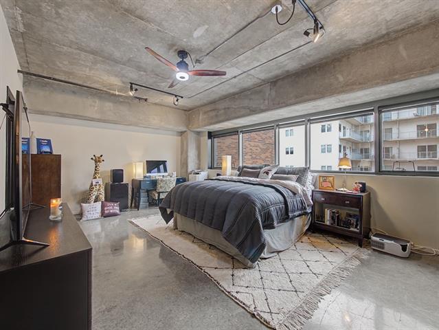 Building Photo - 1999 McKinney Ave