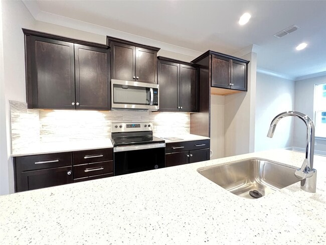 Building Photo - 3011 Citizens Ln