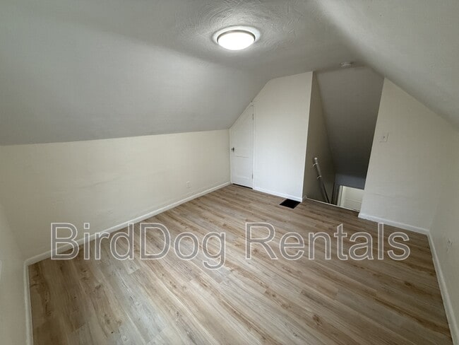 Building Photo - 710-712-712 Frebis Ave