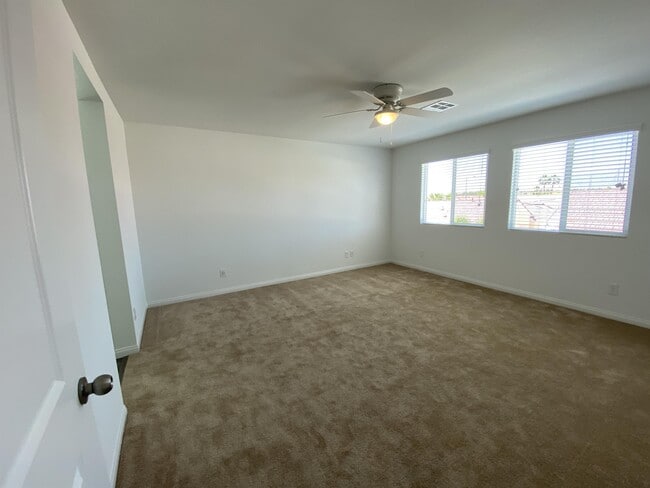 Building Photo - 2212 Stone Well Rd