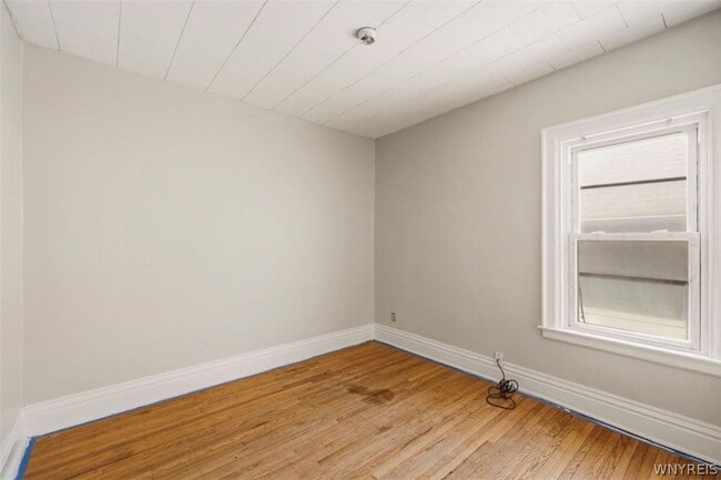 Building Photo - 1067 Tonawanda St