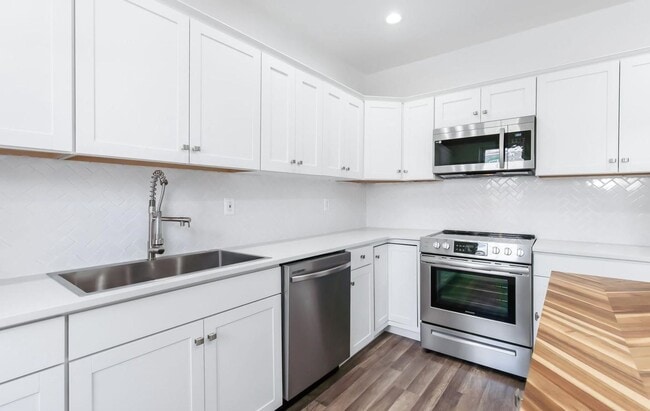 Building Photo - Beautiful 3 Bedroom, 2.5 Bath in Lancaster, Pa!!