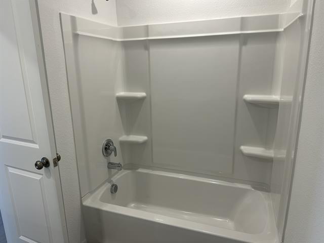 Building Photo - 1853 Ventasso Blvd