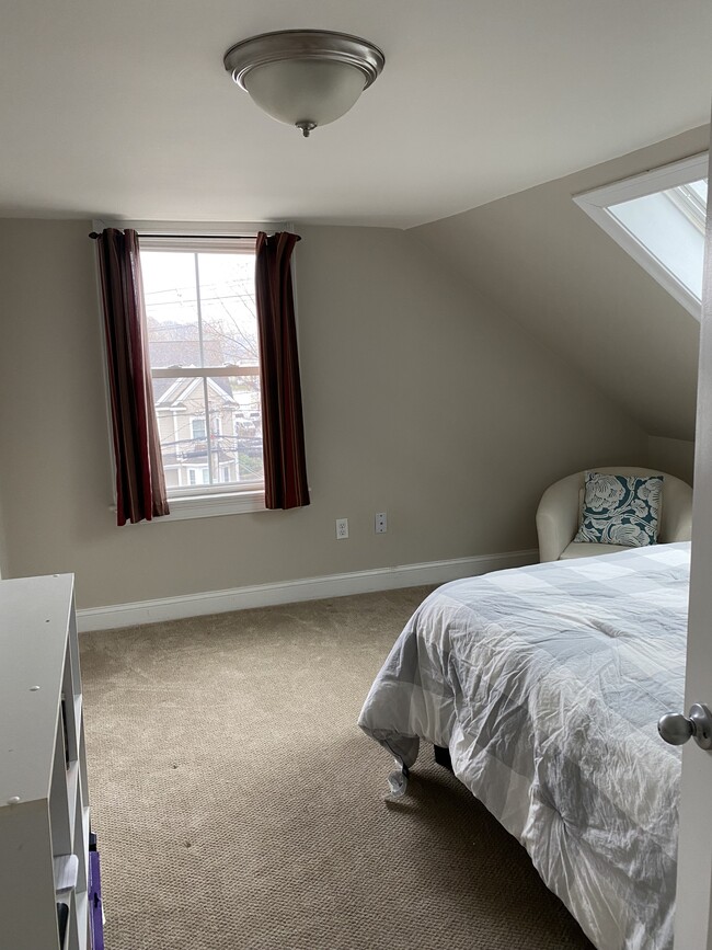 3rd floor bedroom - 33 N Main St