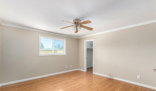 Building Photo - ASU Rooms for Rent – All Utilities Include...