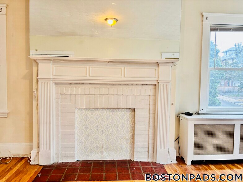 Building Photo - 38 Kirkwood Rd