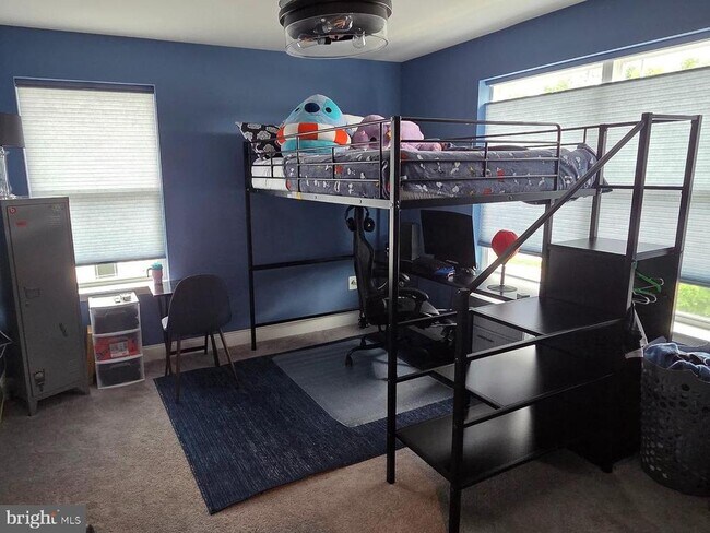 Building Photo - 4533 Shakespeare Cir