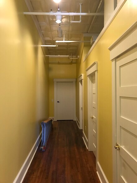 Building Photo - 126 E Innes St