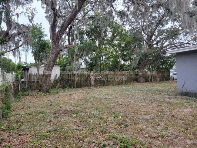 Building Photo - 3001 E Jean St