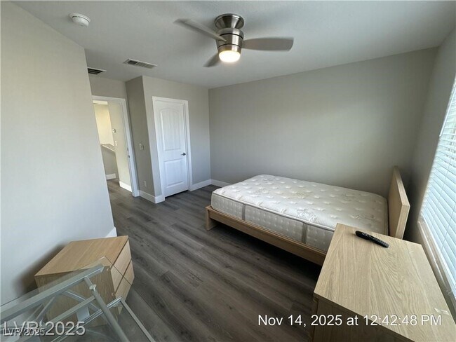 Building Photo - 7363 London Blue Ct